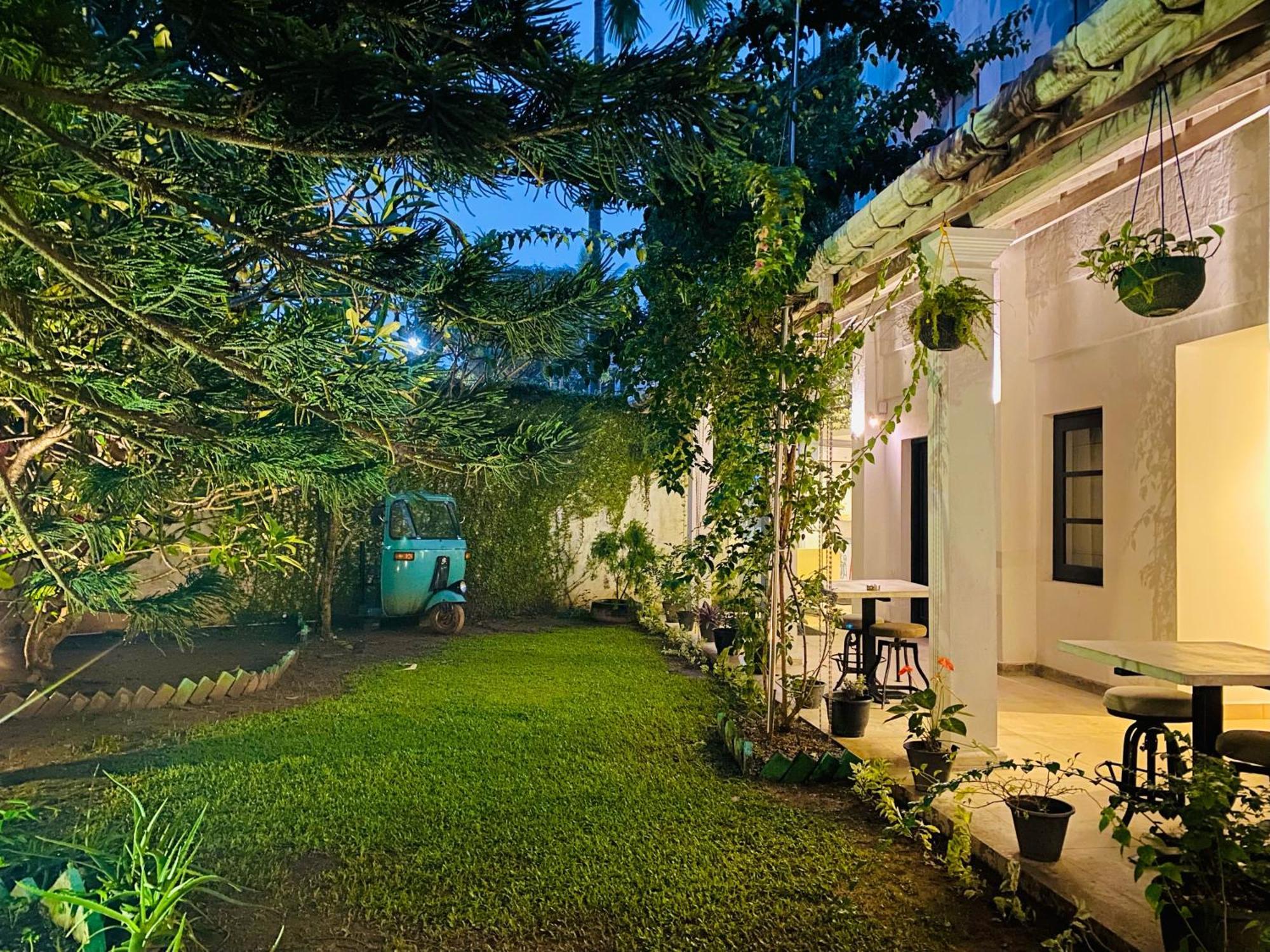 Clock Inn Dehiwala Dış mekan fotoğraf