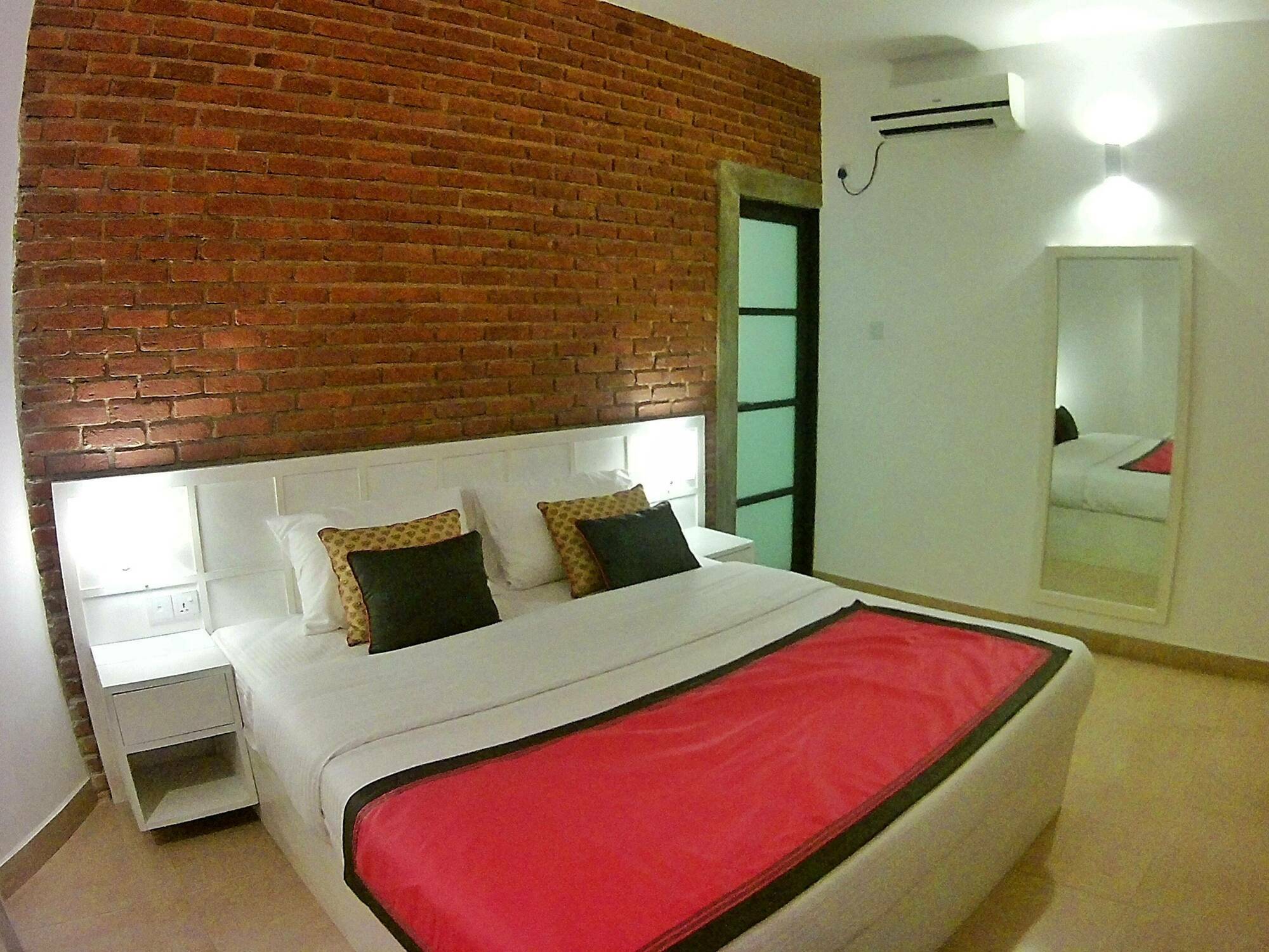 Clock Inn Dehiwala Dış mekan fotoğraf
