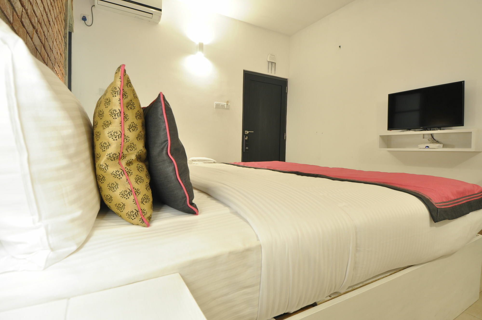 Clock Inn Dehiwala Dış mekan fotoğraf